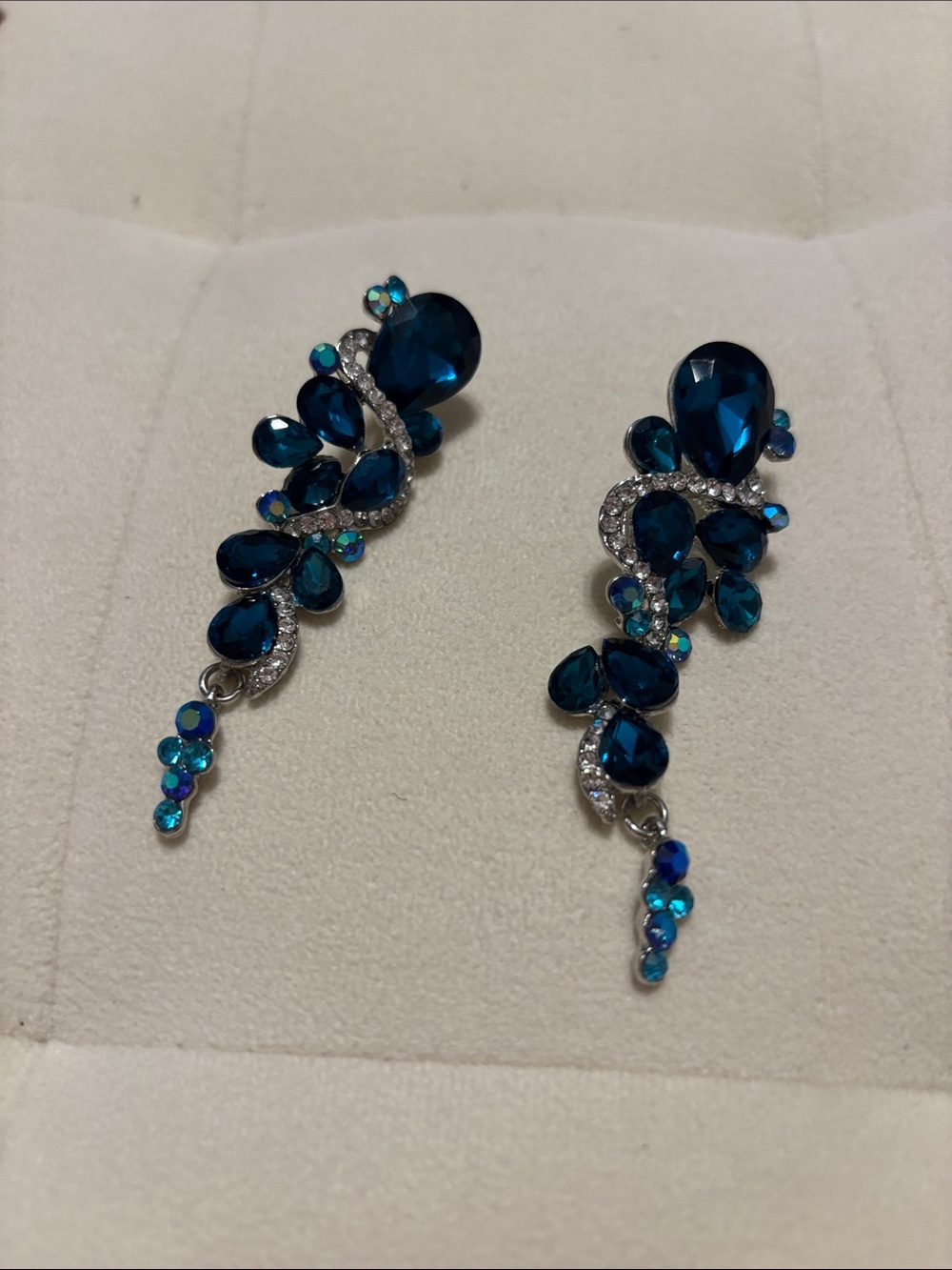 Blue Crystal Drop Earrings - Elegant Teardrop Dangle NEVER WORN